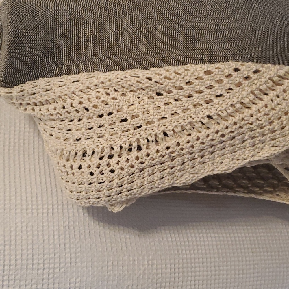 NWT crochet vest - Picture 2 of 8